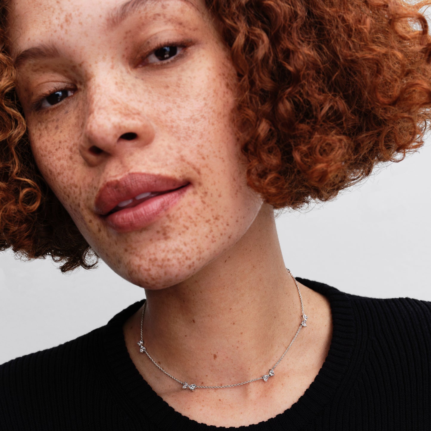 Bow Station Chain Necklace Premium Fashion Jewelry Gift Collection