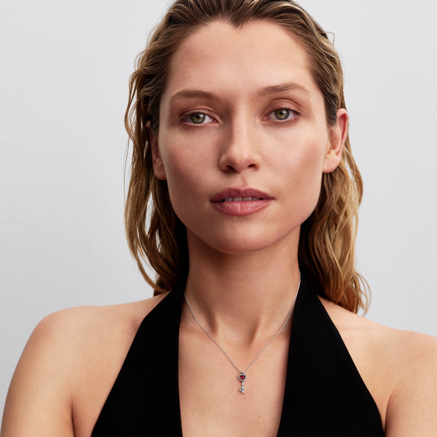 Elevated Heart Key Collier Necklace Premium Fashion Jewelry Gift Collection