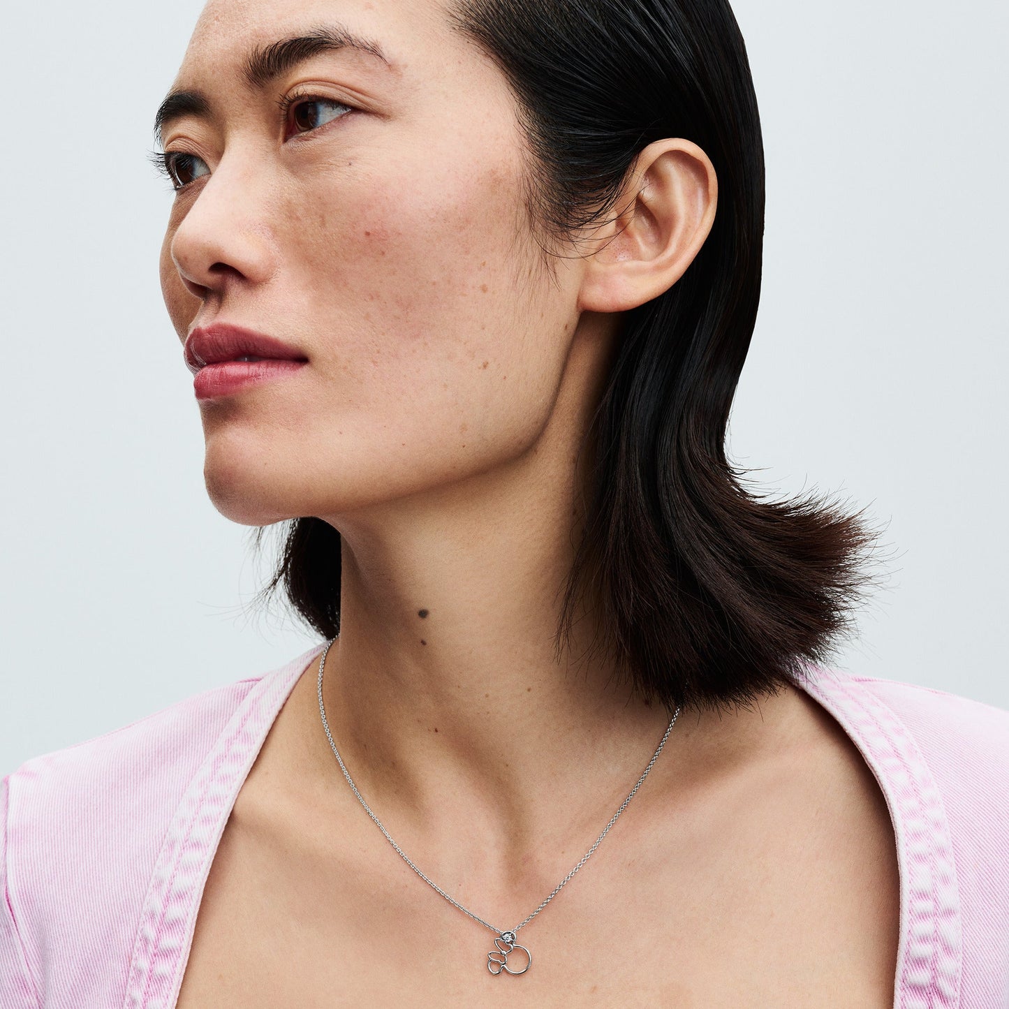 Disney Minnie Mouse Silhouette Collier Necklace Premium Fashion Jewelry Gift Collection