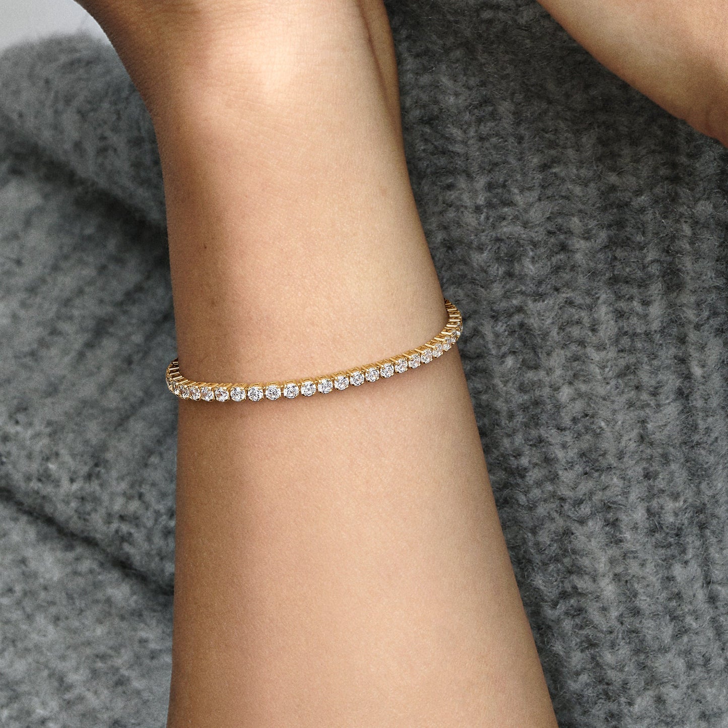 Sparkling Tennis Bracelet Premium Fashion Jewelry Gift Collection