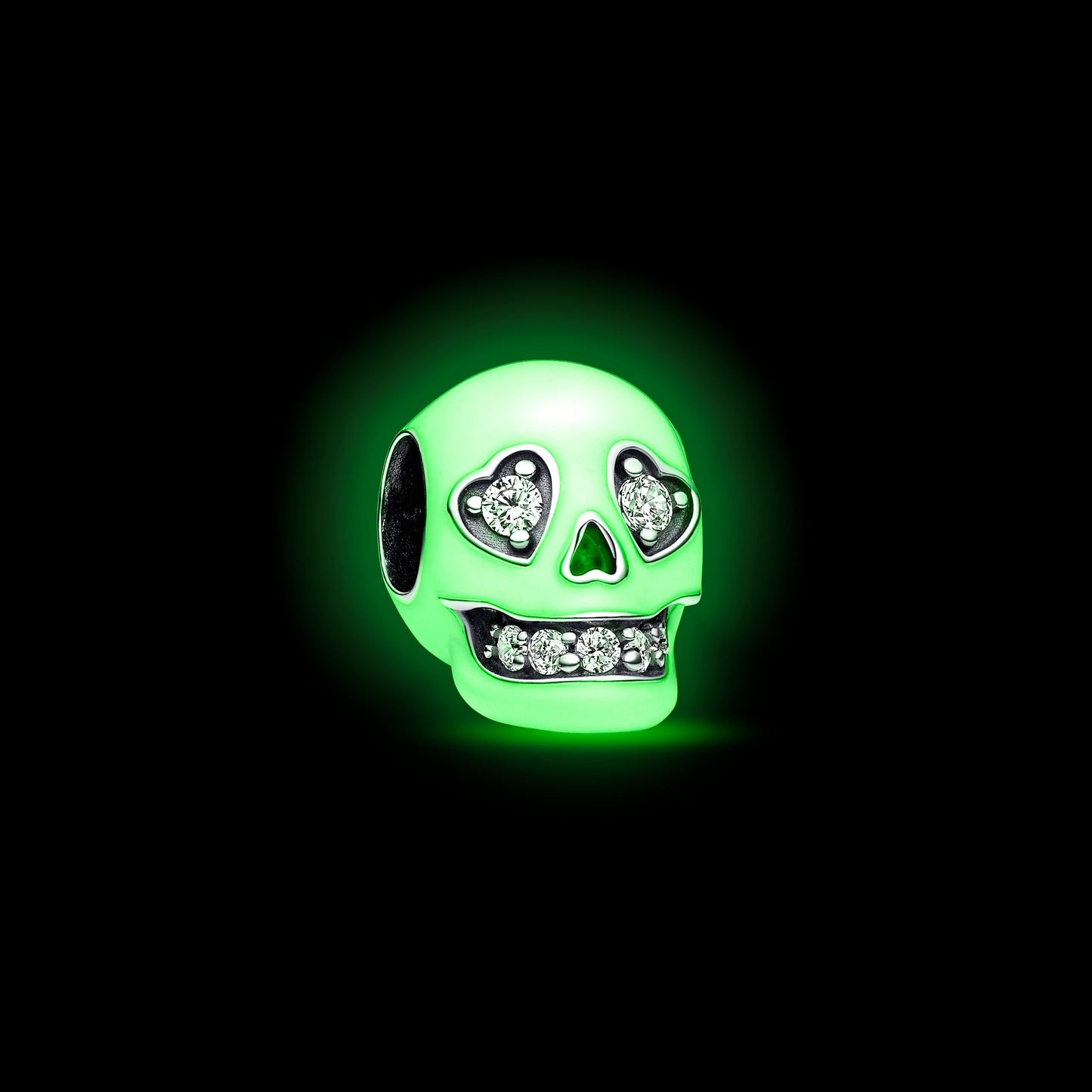 Glow-in-the-dark Sparkling Skull Charm Premium Fashion Jewelry Gift Collection