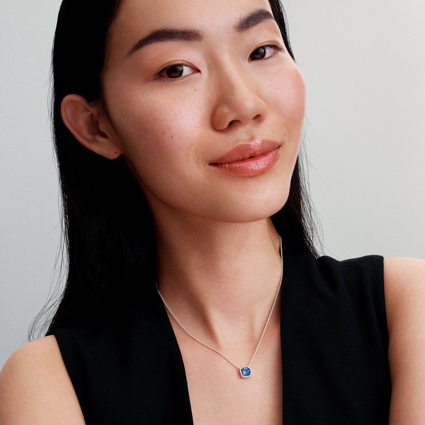 Sparkling Square Blue Halo Pendant Necklace Premium Fashion Jewelry Gift Collection