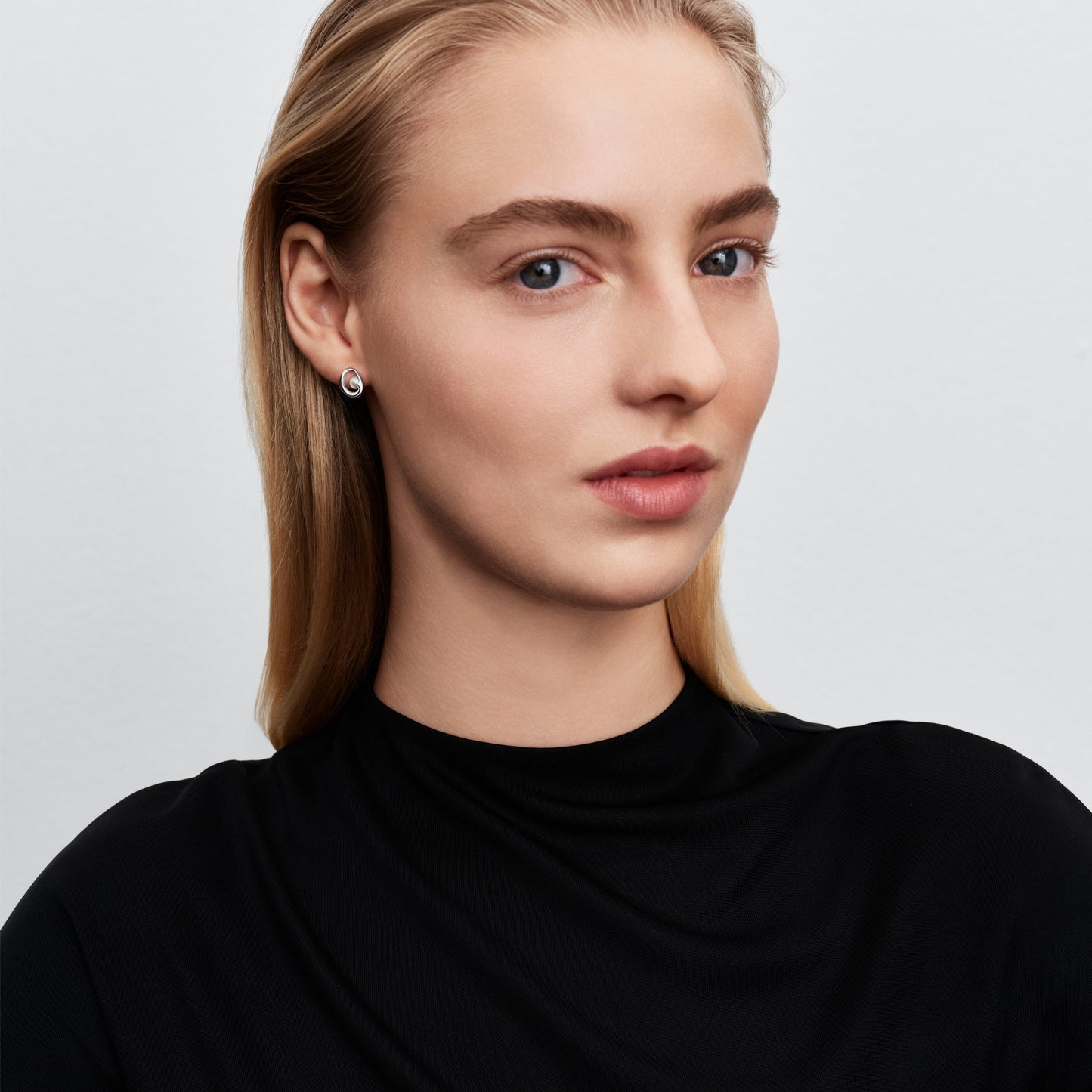 Organically Shaped Oval & Treated Freshwater Cultured Pearl Stud Earrings Popular Style Premium Collection