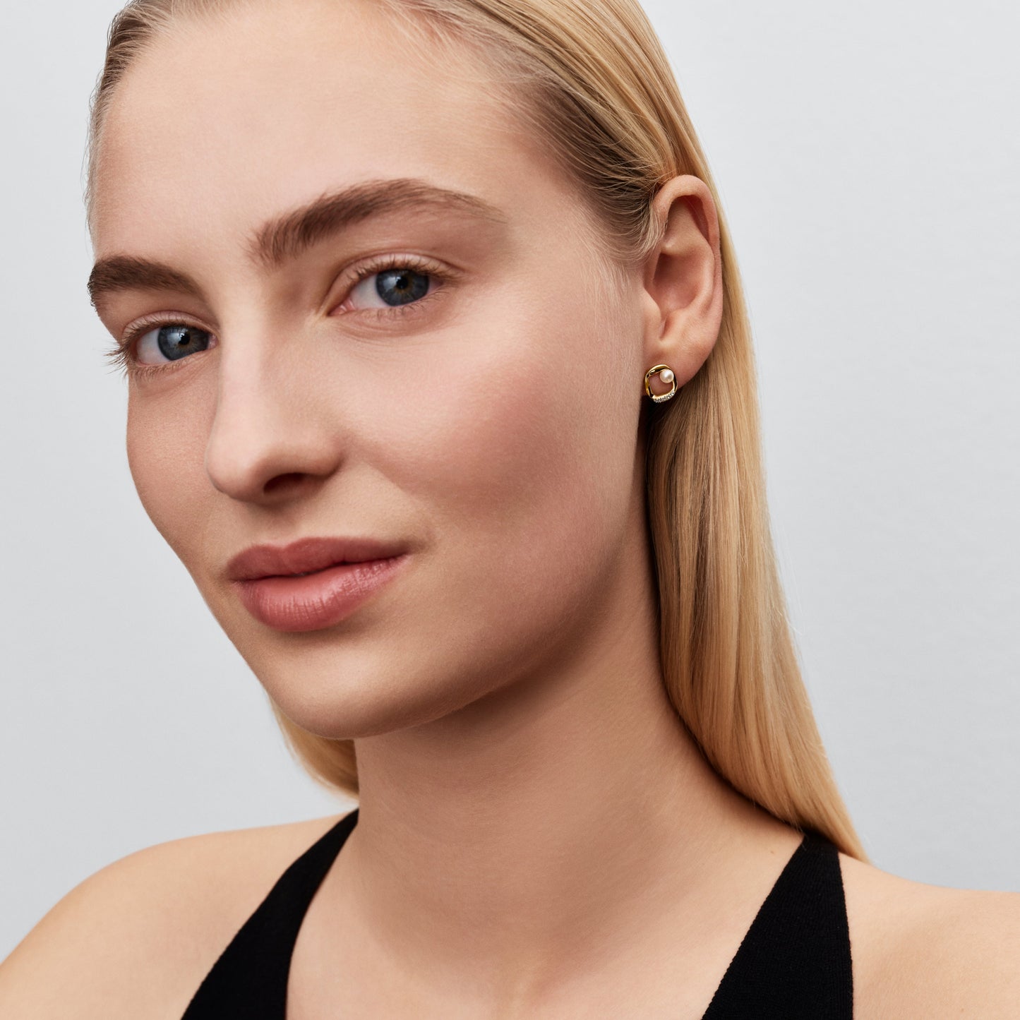 Organically Shaped Pavé Circle & Treated Freshwater Cultured Pearl Stud Earrings Popular Style Premium Collection