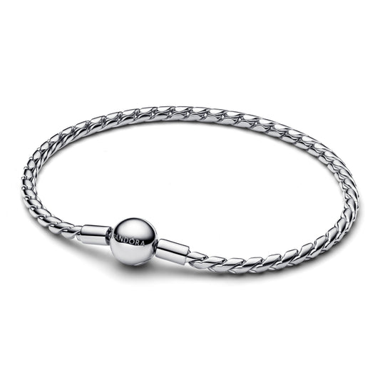 Round Clasp Wing Chain Bracelet Premium Fashion Jewelry Gift Collection